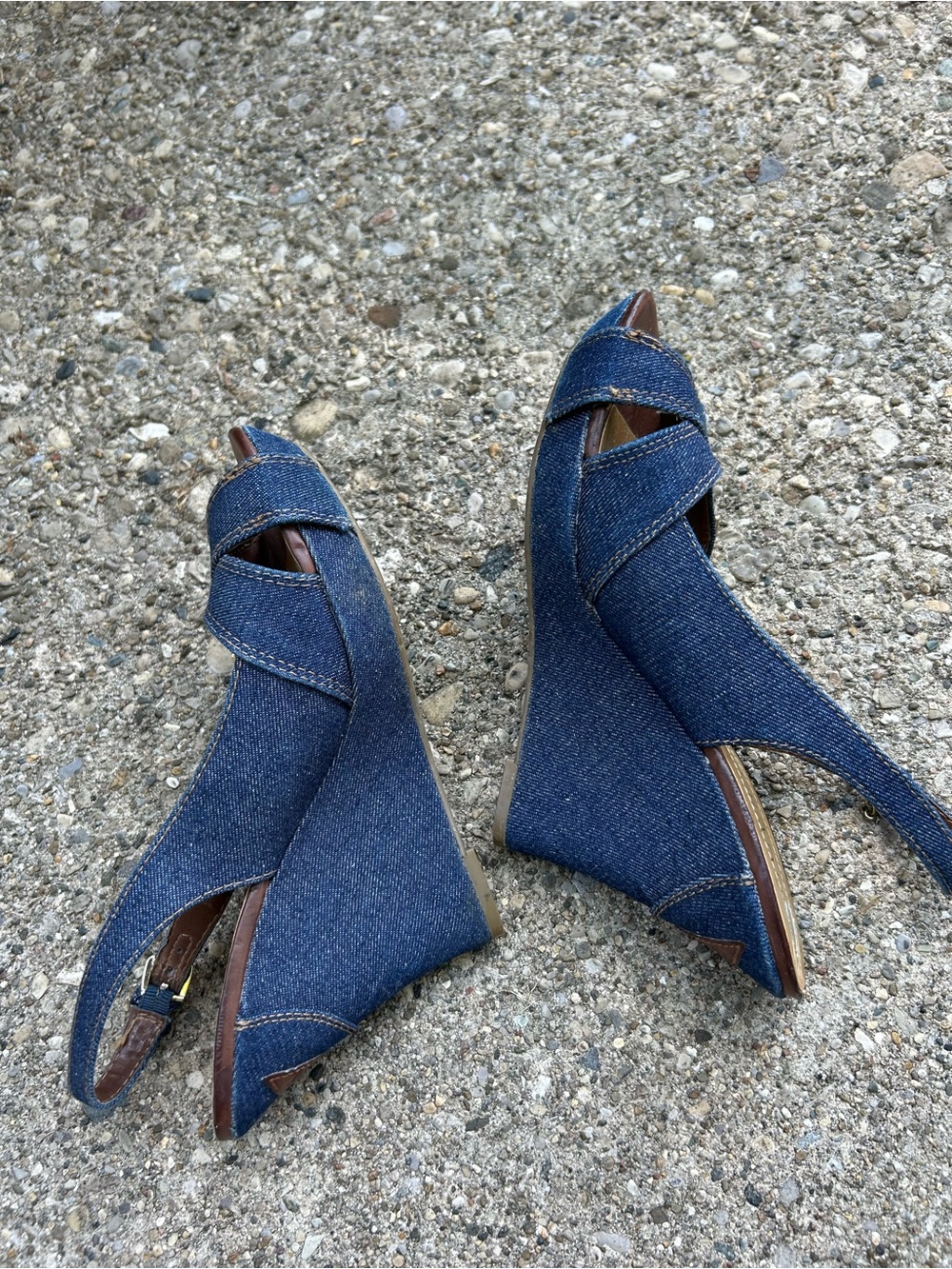 GUESS Denim Wedge Sandals Size 7.5 Women’s Y2K Blue Heels - Picture 5 of 6